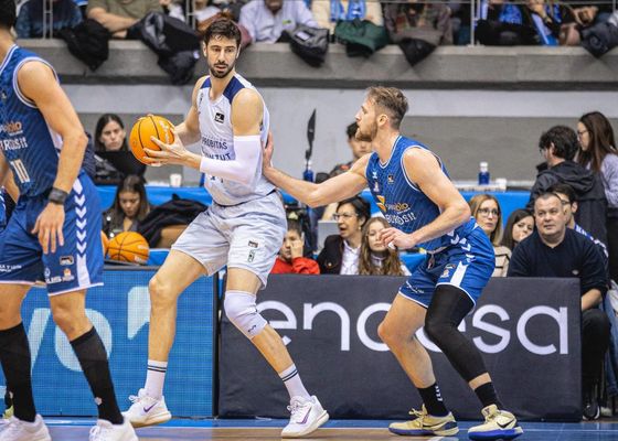 Ante Tomic ya come en el plato de Felipe Reyes y Alberto Herreros en la Liga ACB
