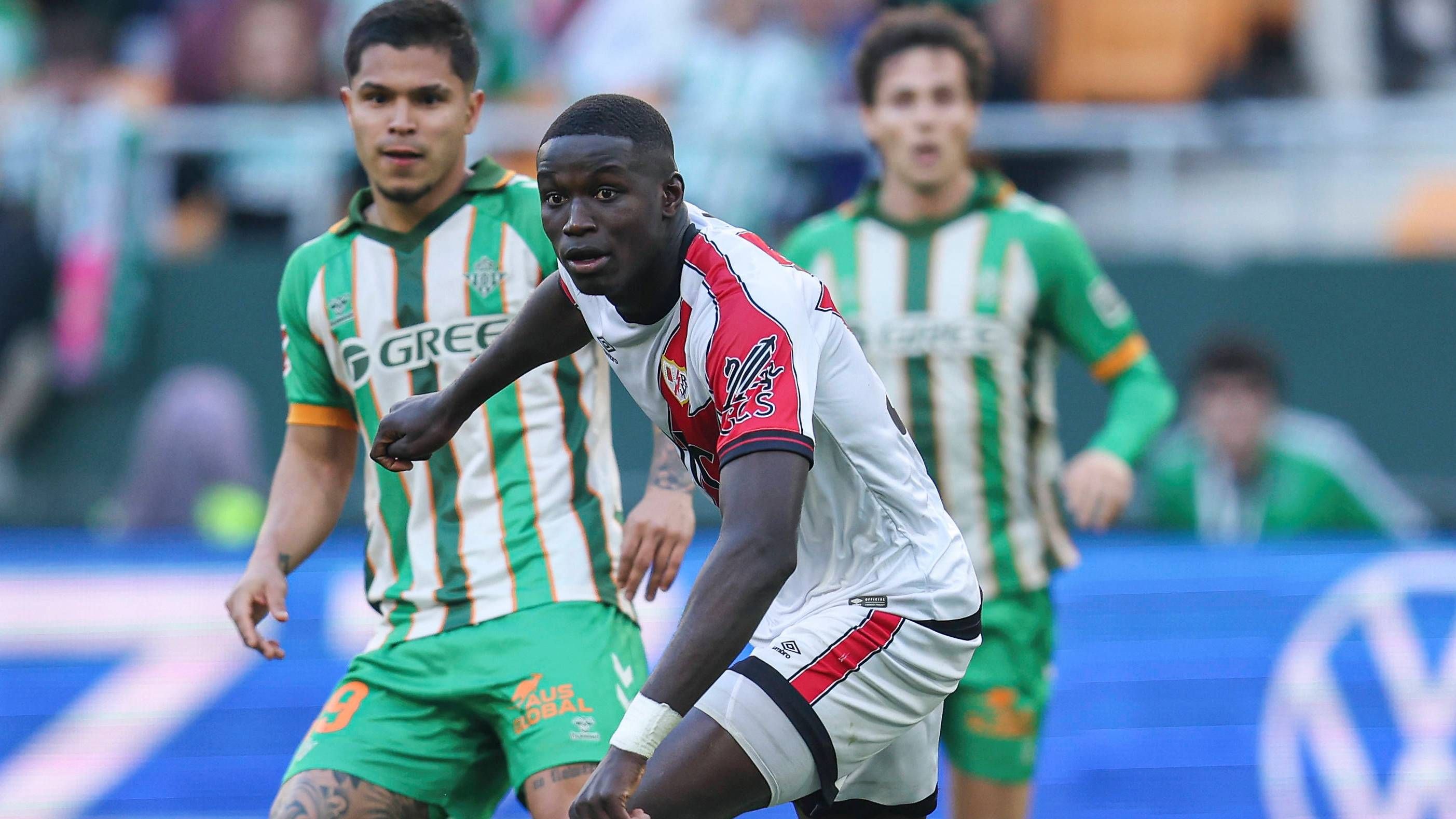El Betis, a noventa minutos de asegurarse un ingreso millonario por Nobel Mendy 