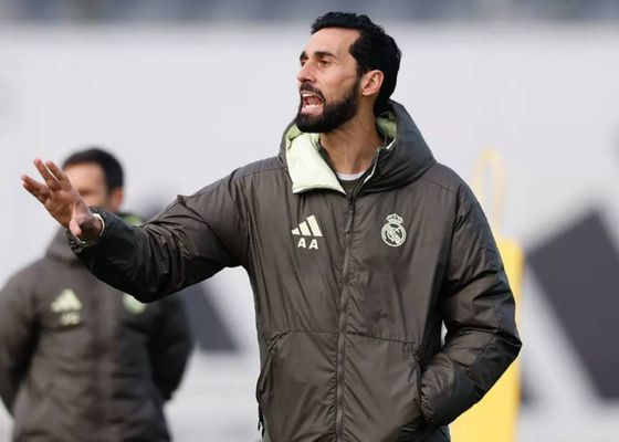 Dura rajada contra Arbeloa de Óscar García: "Tácticamente no le llega ni a la suela de los zapatos a Xabi Alonso"