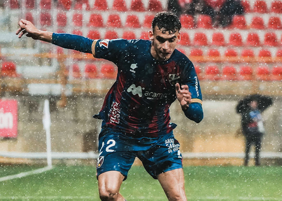 Cultural Leonesa 0-2 Huesca: Dani Jiménez evita el ascenso al play off de Ziganda