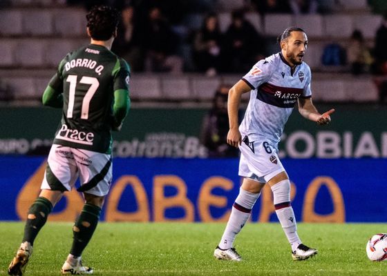 Racing de Ferrol 0-0 Levante: pinchazo y atasco en A Malata