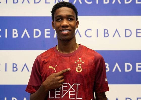 Oficial: Asprilla cambia Girona por Galatasaray en busca de protagonismo, las claves de la operación 