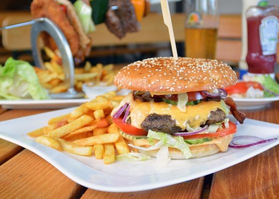 Un nutricionista desvela el alimento "más peligroso": Ni hamburguesas, ni helados, ni cerveza