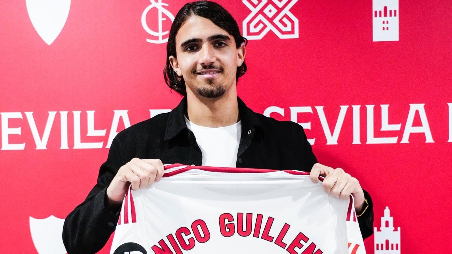 Nico Guillén, de promesa a realidad: el Sevilla FC hace oficial un nuevo contrato para la perla más prometedora de su cantera   