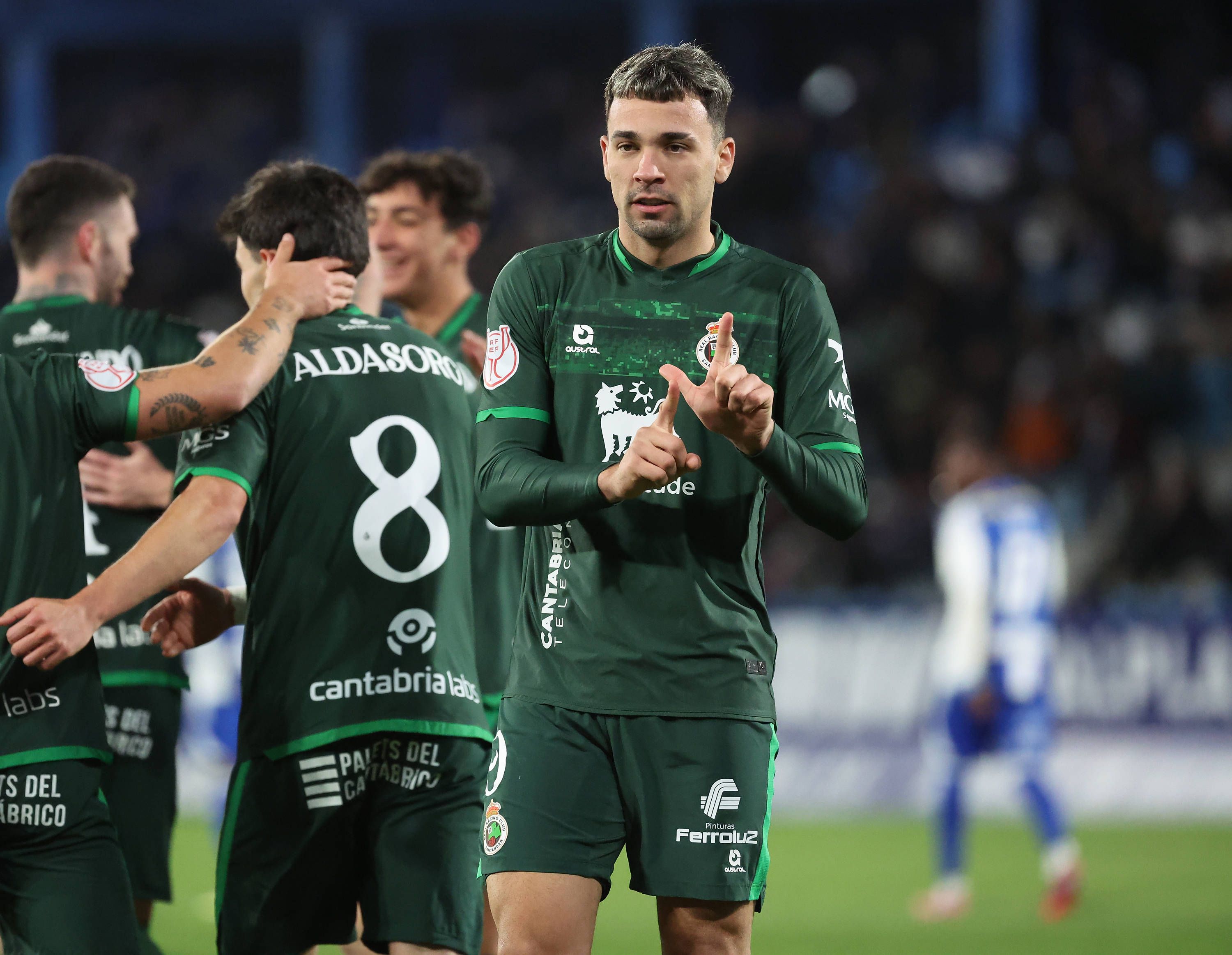 El Racing recupera a sus estrellas justo a tiempo para el duelo por el liderato