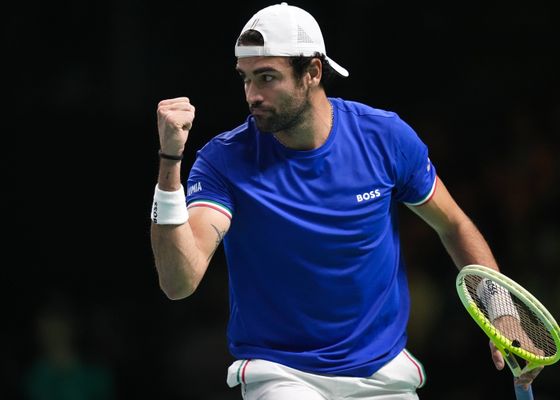 Berrettini mete en un lío a España en la Final de la Copa Davis, obligada a remontar