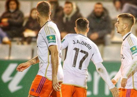 Resumen de la jornada de hoy en LaLiga Hypermotion: El Eibar puede ser el gran beneficiado de tantos tropiezos
