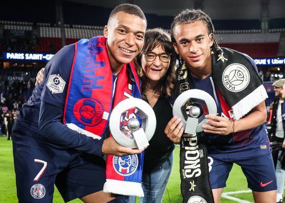 La madre de Kylian Mbappé desvela su futuro: “Creo que ya sabes dónde va a ir, ¿verdad?”