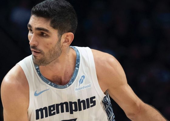 Santi Aldama sigue en sus trece y Jordi Fernández lo termina pagando