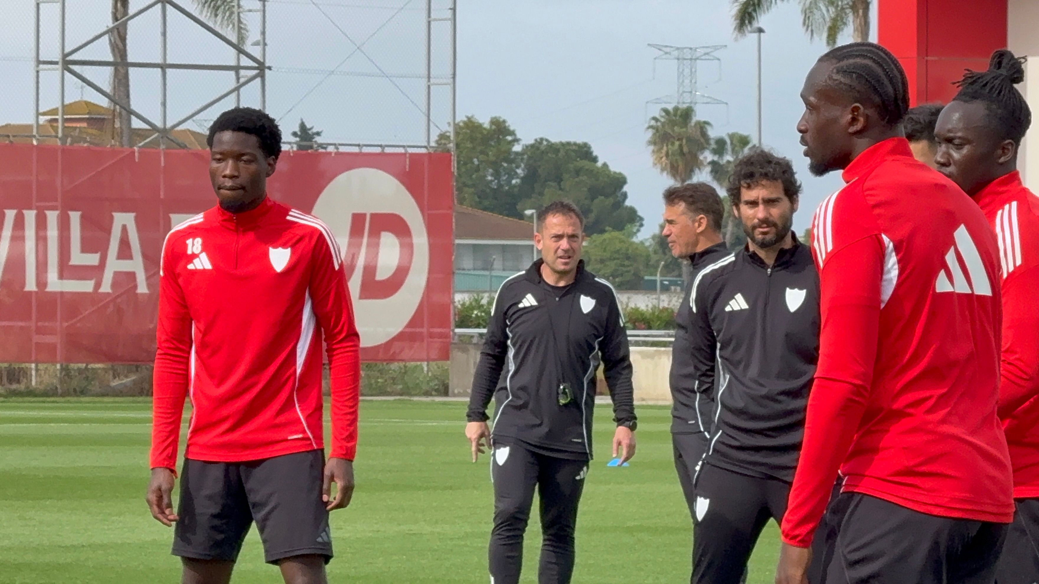 Luis García Plaza afronta la 'final' frente a Osasuna sin novedades