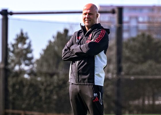 El Liverpool toma una decisión clave: el futuro de Slot da un giro inesperado