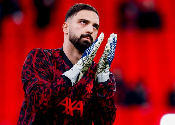 Mamardashvili se harta en el Liverpool: el ingreso extra que puede dejar al Valencia 