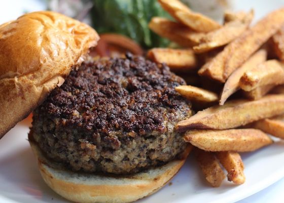 Un carnicero desvela cómo elegir la mejor carne para hamburguesas