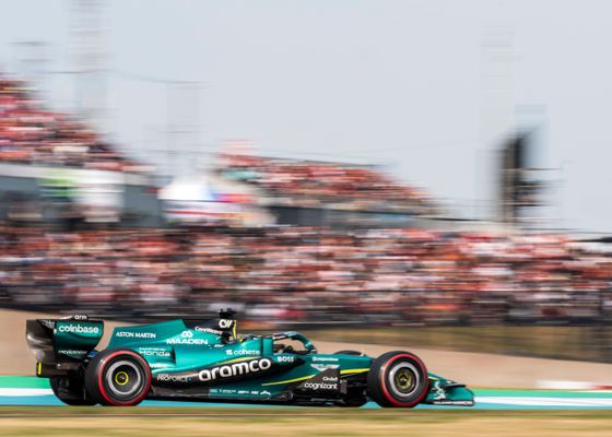 Antonelli logra la pole en Japón mientras Alonso se hunde en la parrilla