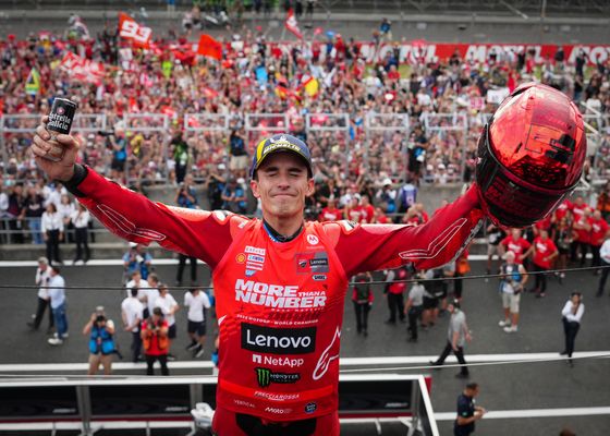 El silencio de Marc Márquez tras Valencia y el aviso desde Ducati: ''Está volviendo''