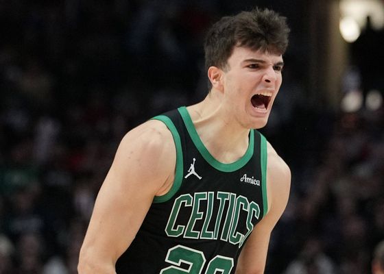Ni Cooper Flagg ni Kon Knueppel, el rookie más determinante de la NBA es Hugo González