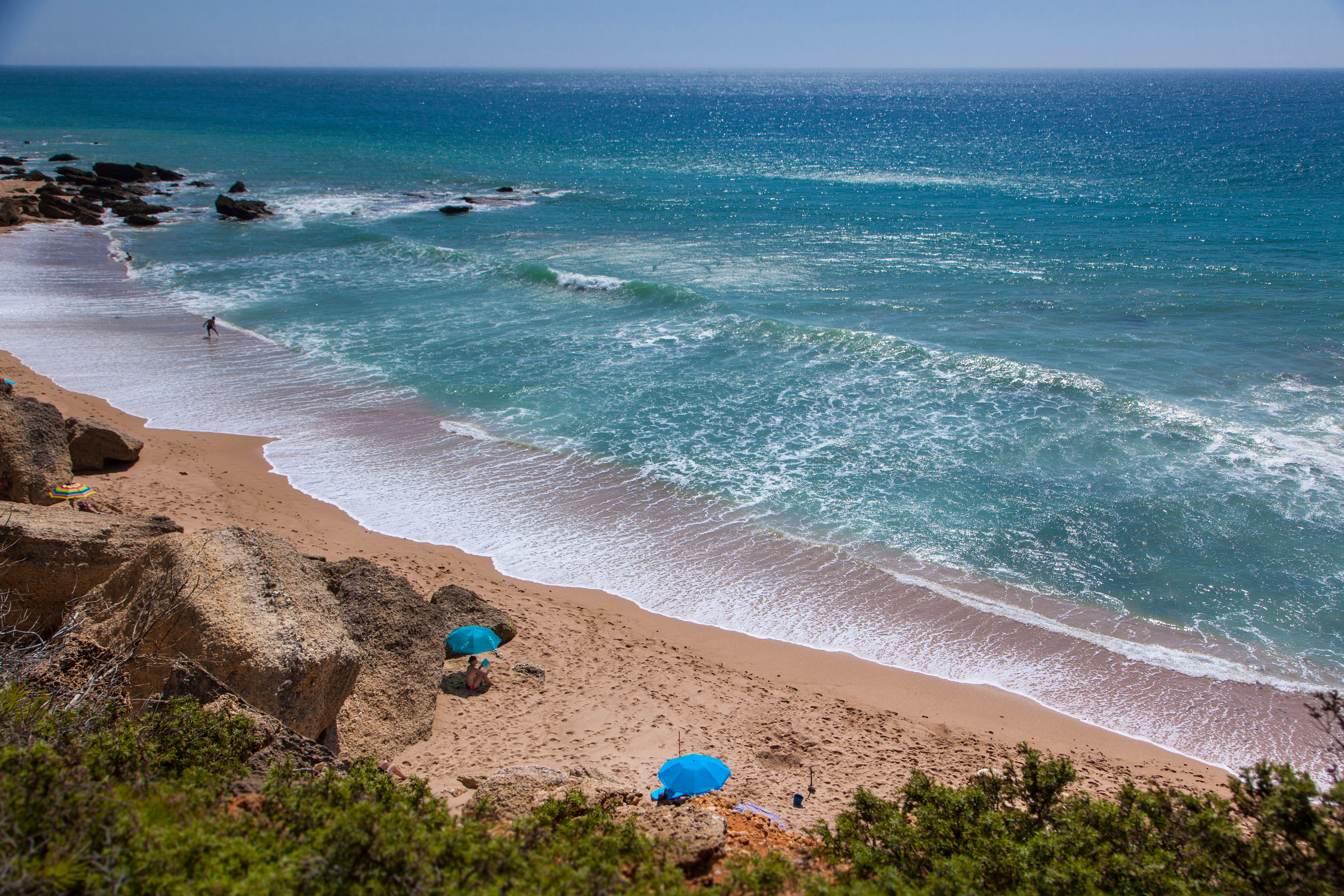 La playa más desconocida y tranquila de Andalucía: sin turistas y muy cerca de Conil 