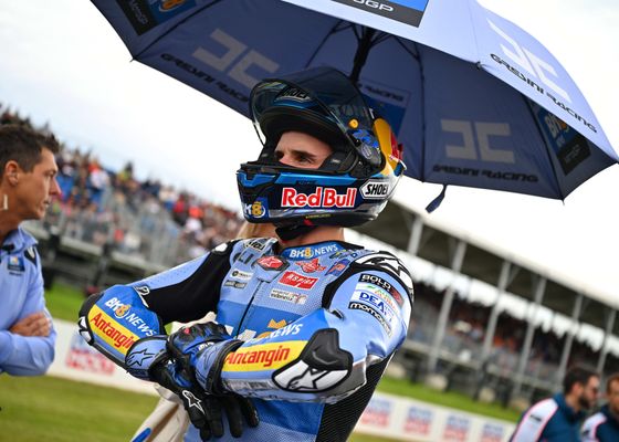 Álex Márquez preocupa en Malasia: "Tengo dolor de cuello y muscular"