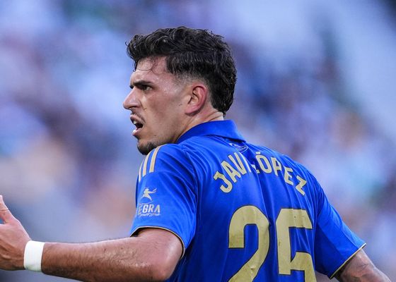 Javi López, que regresa a la Real Sociedad, deja en el aire su futuro