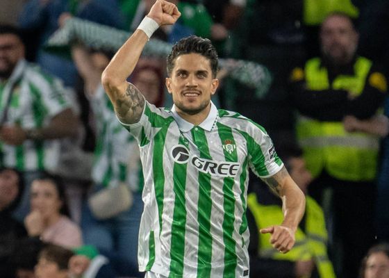 La posible nueva pareja de Marc Bartra… y un guiño a la UD Las Palmas