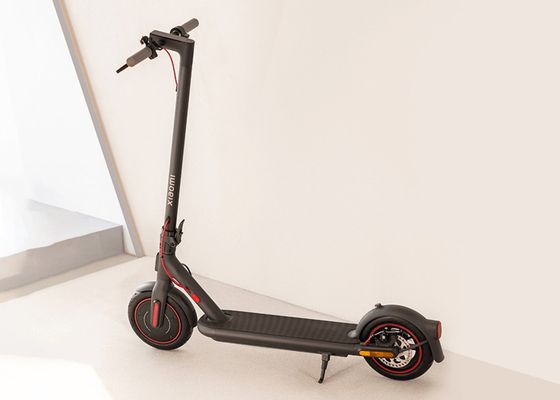 Todo lo que necesitas saber sobre el nuevo patinete de Xiaomi, el Scooter 4 pro
