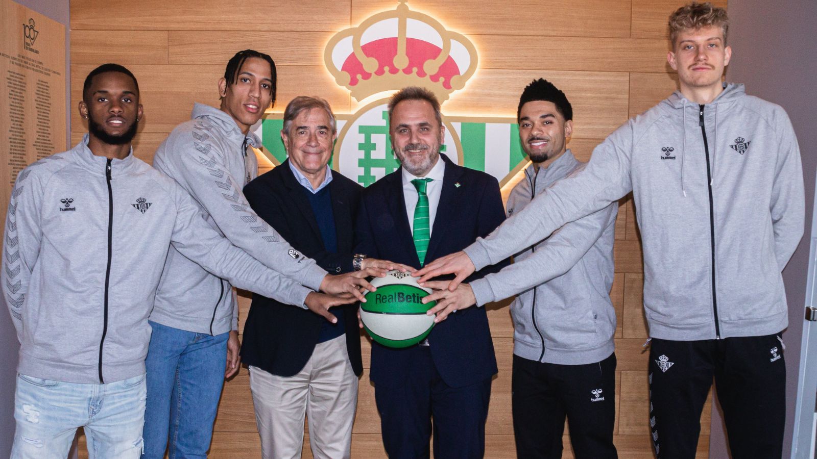 El Betis revoluciona su equipo "para darle la vuelta a la situación"