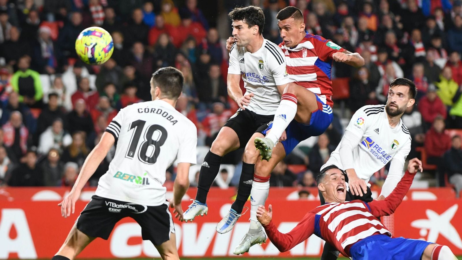 La nuevas opciones del Athletic para reforzar su defensa