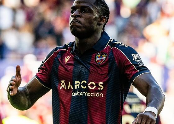 Las complejas cifras de la venta de Etta Eyong acordadas entre Levante y Villarreal, y que tienen en vilo al Cádiz