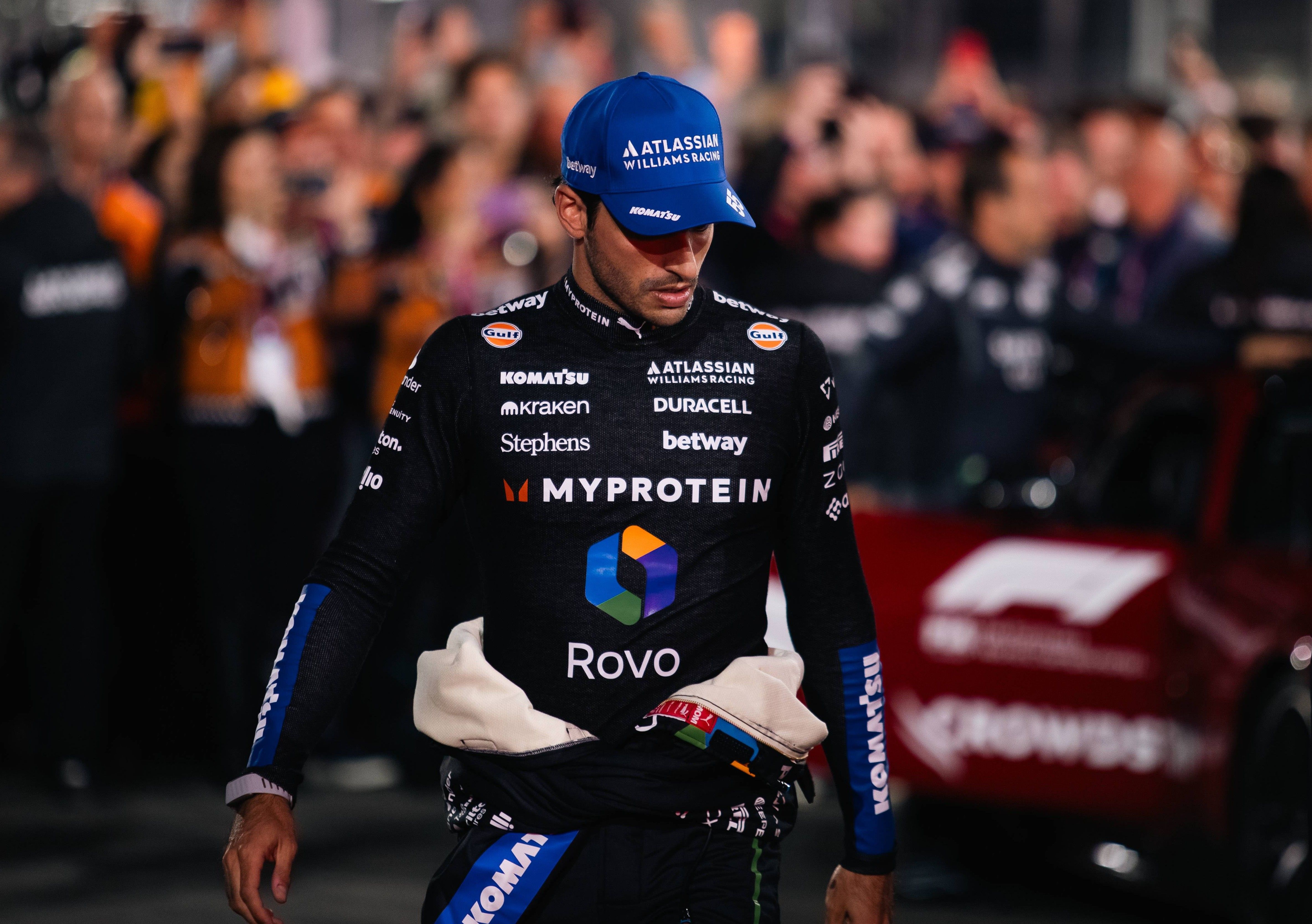 Carlos Sainz pretende a Ferrari y el asiento de Leclerc podría quedar libre