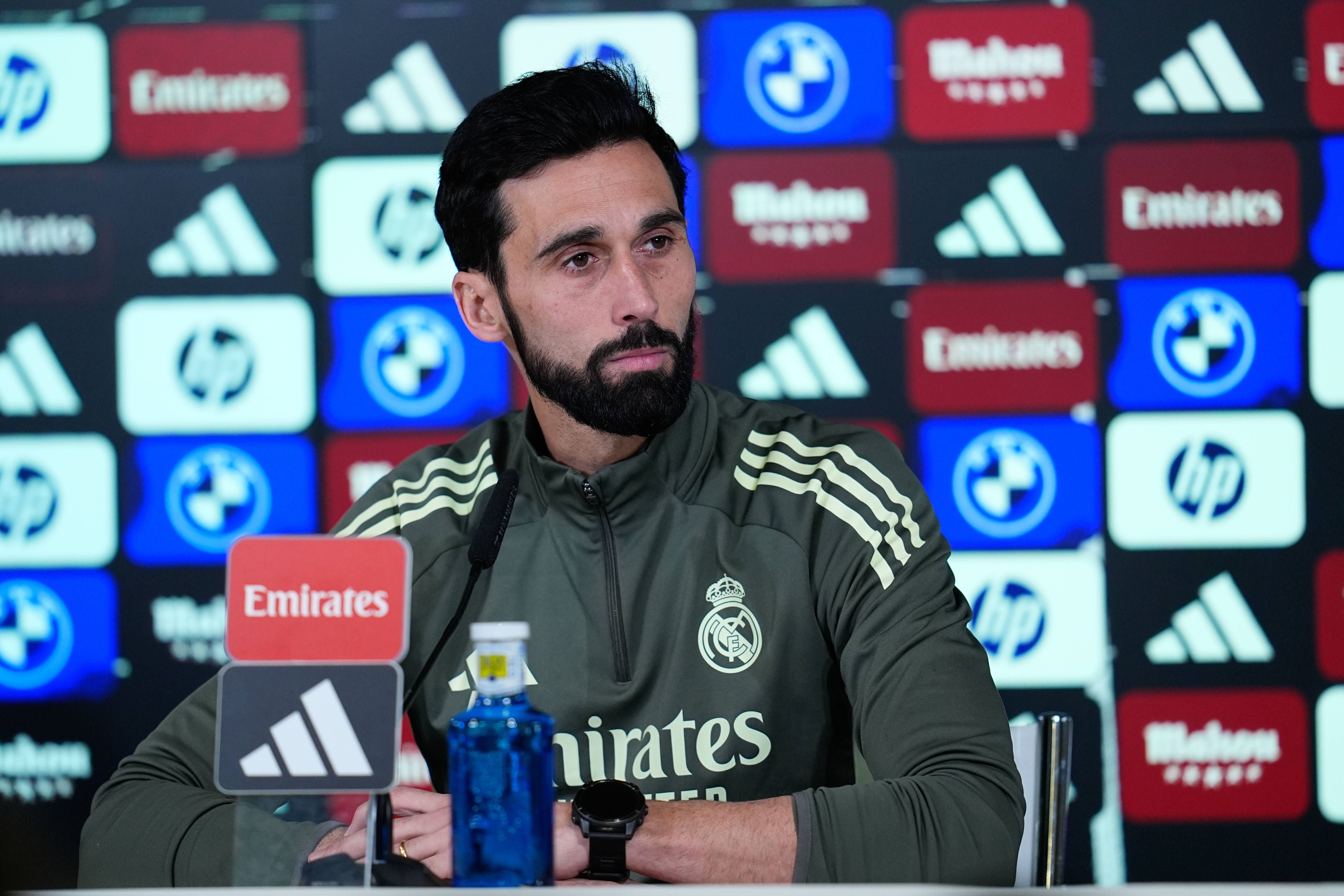 Arbeloa 'se moja' con el adiós de la Superliga: "Es un acuerdo bueno para el fútbol"