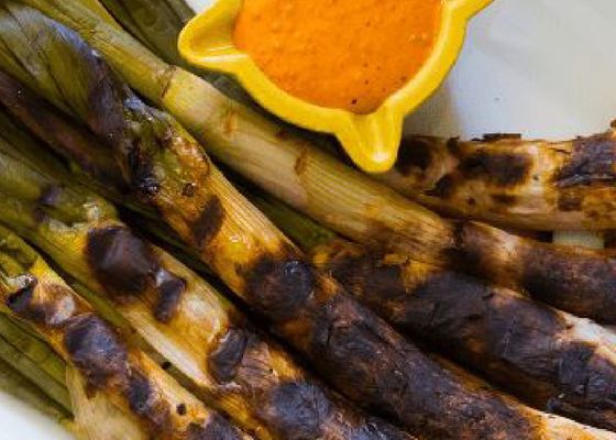 La tradición catalana llega a Madrid: Las Rozas celebra en noviembre una nueva edición del 'Calçotada Fest'