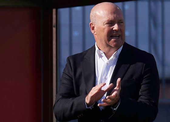 Pepe Mel, contra las cuerdas