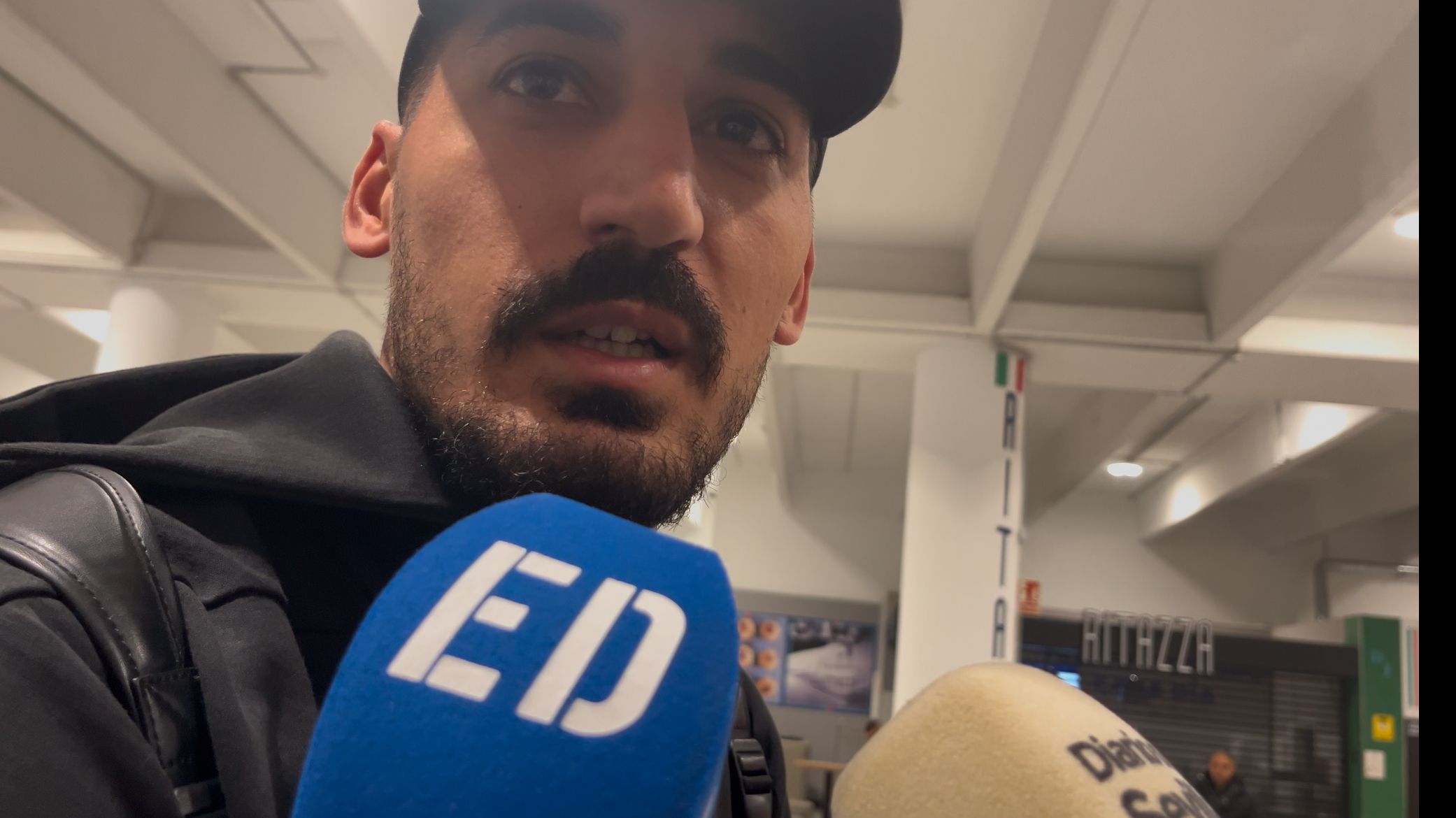 Álvaro Valles, cazado en Sevilla, se pronuncia sobre su llegada al Betis