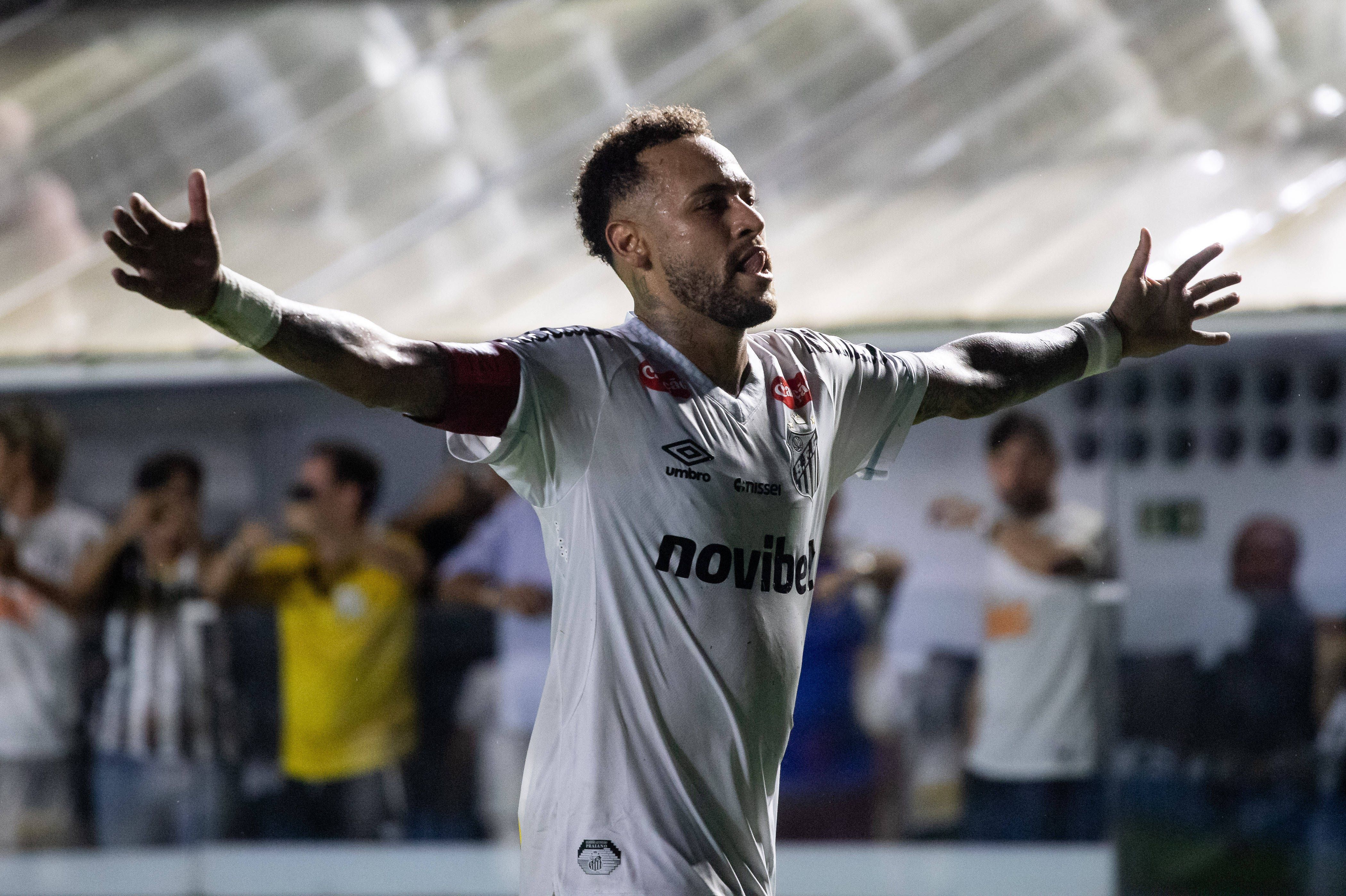 Ancelotti, ante un dilema: Neymar vuelve a llamar a la puerta a base de goles