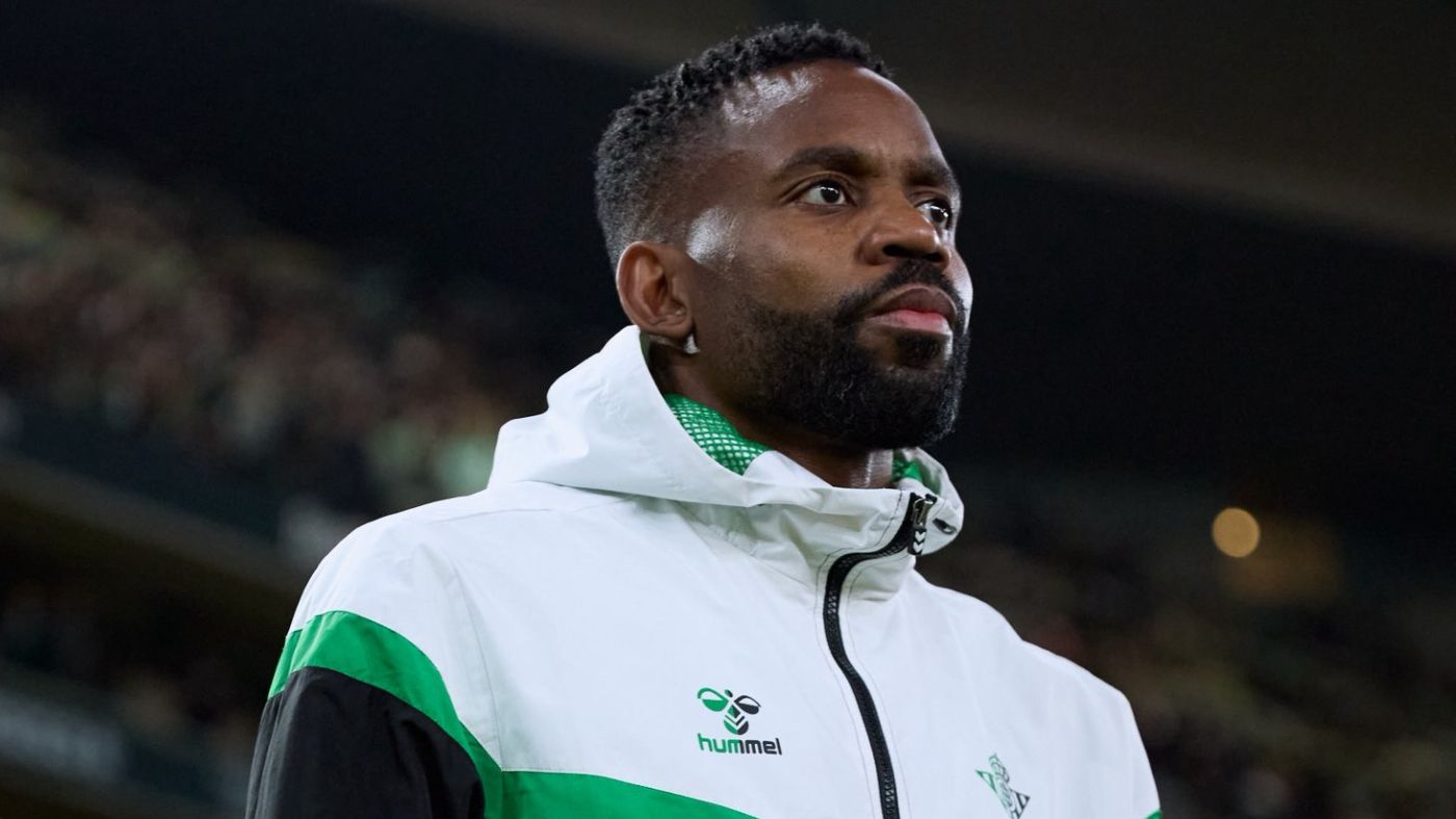 El Betis hace evidente el primer castigo a Bakambu tras la excesiva fiesta en su país: descartado por decisión técnica