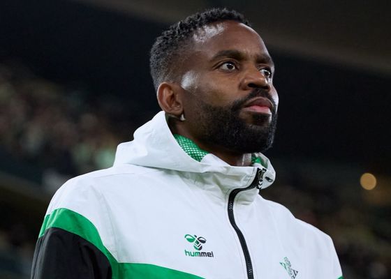 El Betis hace evidente el primer castigo a Bakambu tras la excesiva fiesta en su país: descartado por decisión técnica