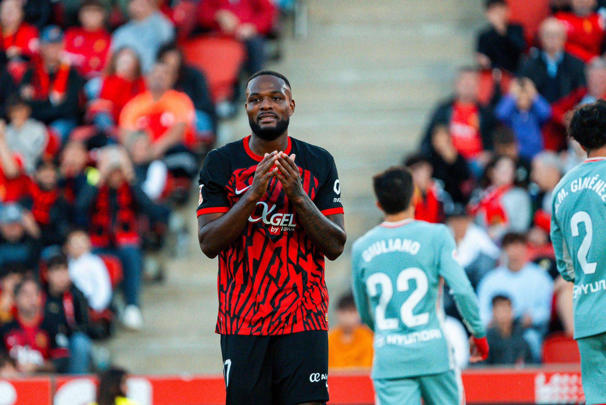 El Mallorca sorprende con Larin