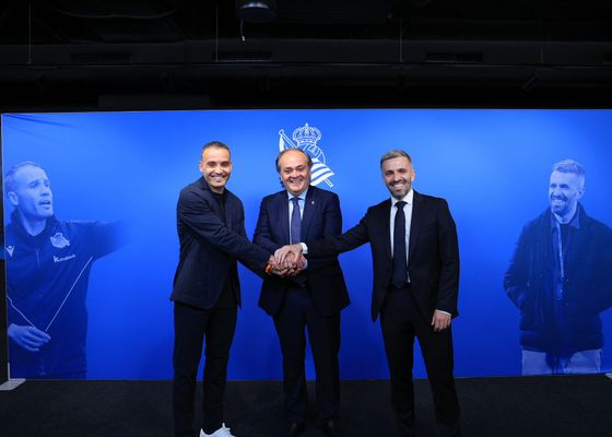 Firma por tres temporadas con la Real