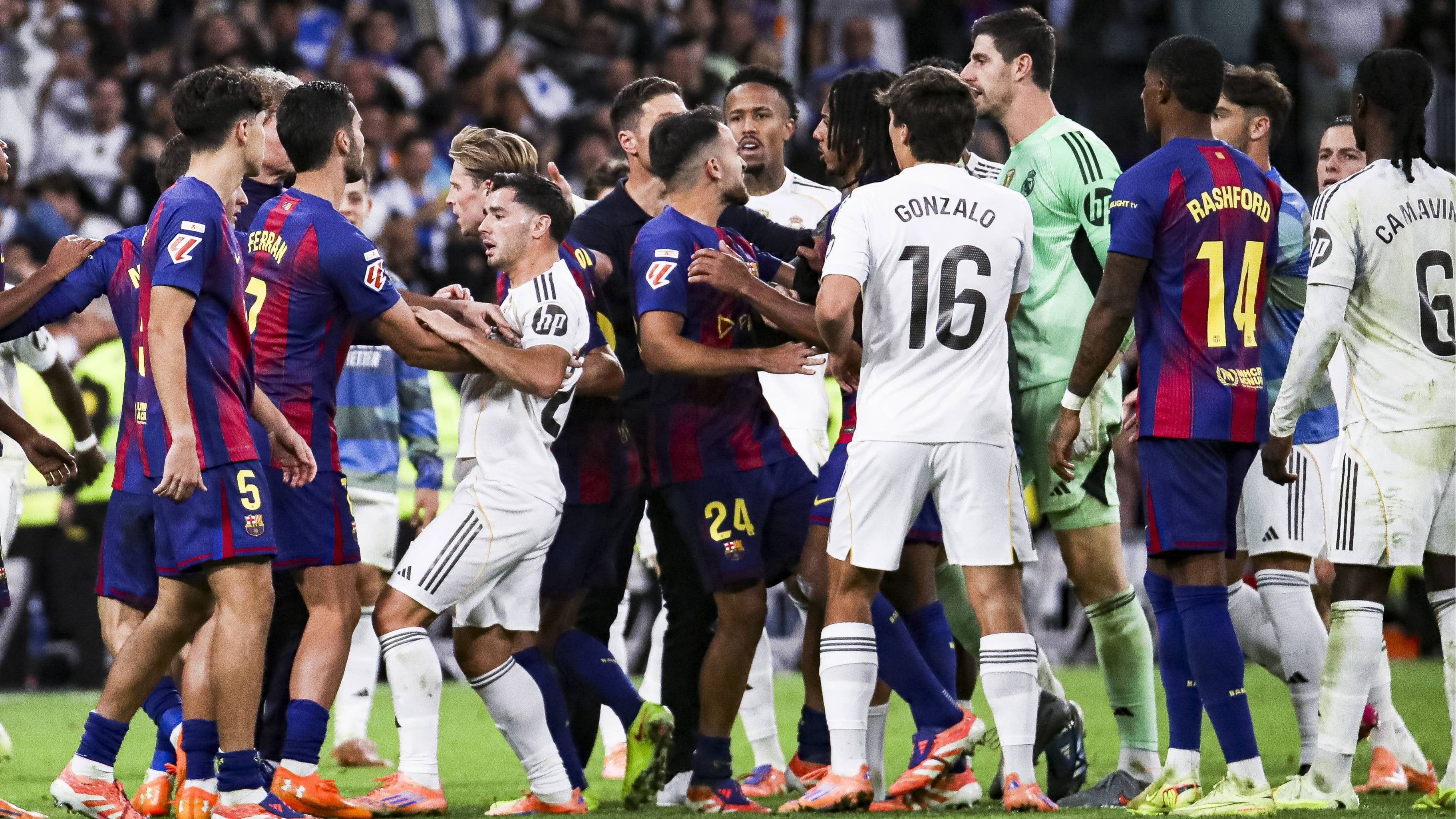 El acta del Real Madrid - Barcelona: Lunin acabó expulsado