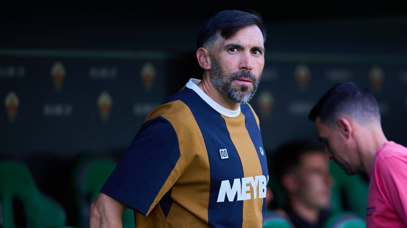 El Elche golpea en Oviedo y Sarabia lanza aviso en la recta final de temporada