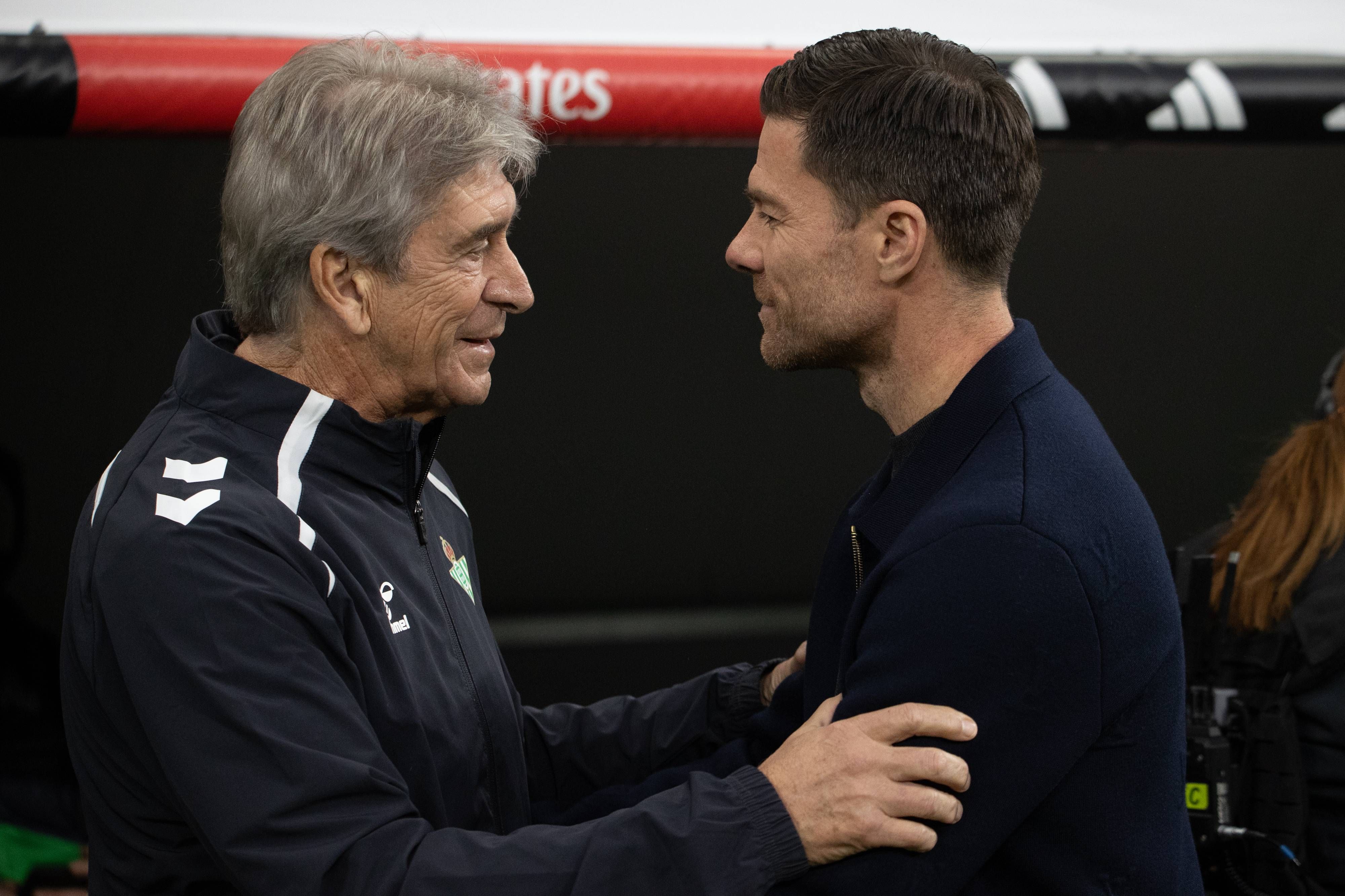 Manuel Pellegrini defiende a Xabi Alonso y deja un pequeño recado: "Uno depende solamente de la madurez de la parte directiva"