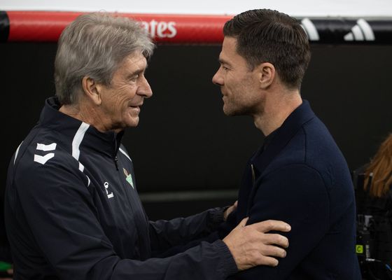 Manuel Pellegrini defiende a Xabi Alonso y deja un pequeño recado: "Uno depende solamente de la madurez de la parte directiva"