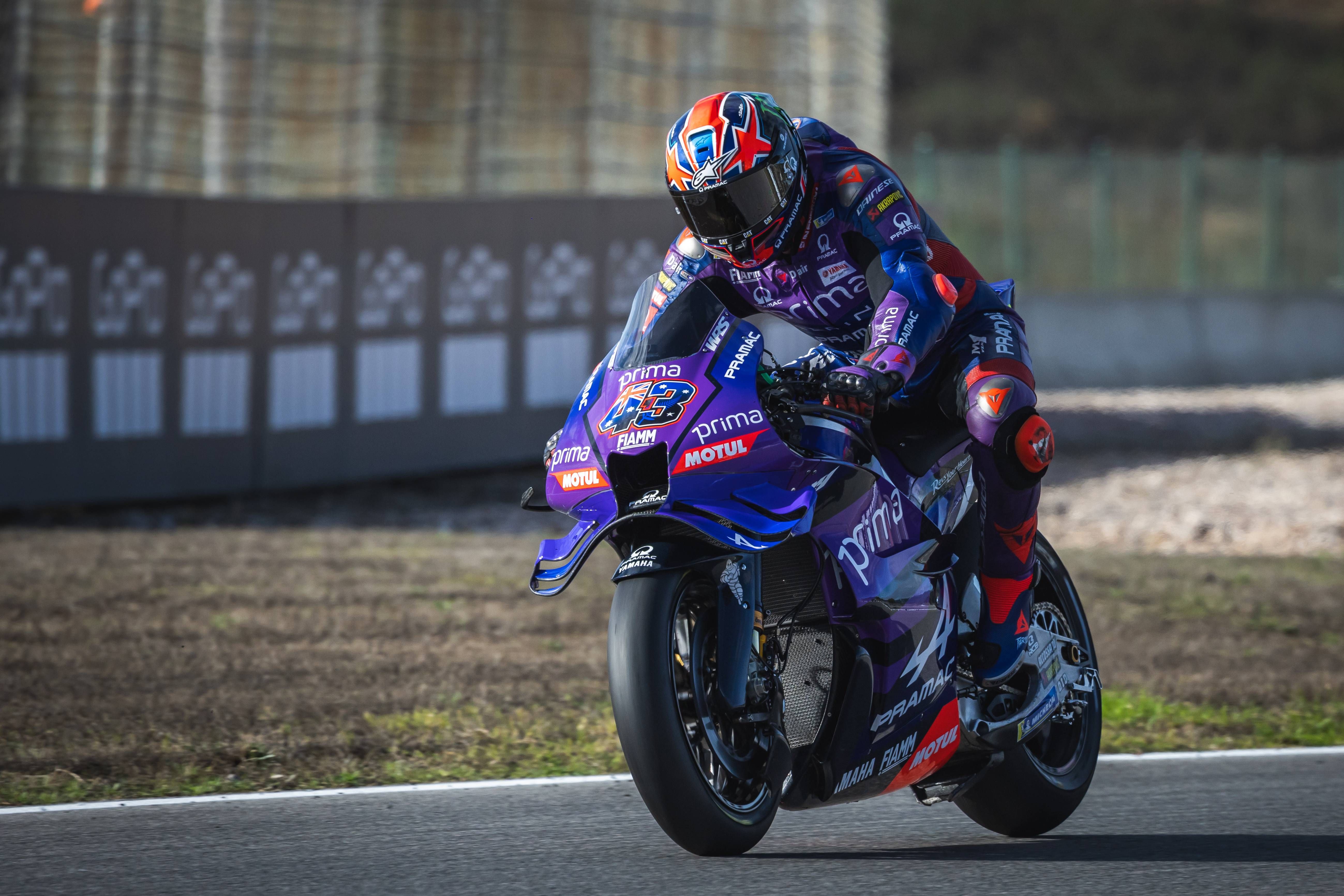 Miller sorprende con el mejor tiempo en el GP de Valencia y deja a los favoritos muy lejos