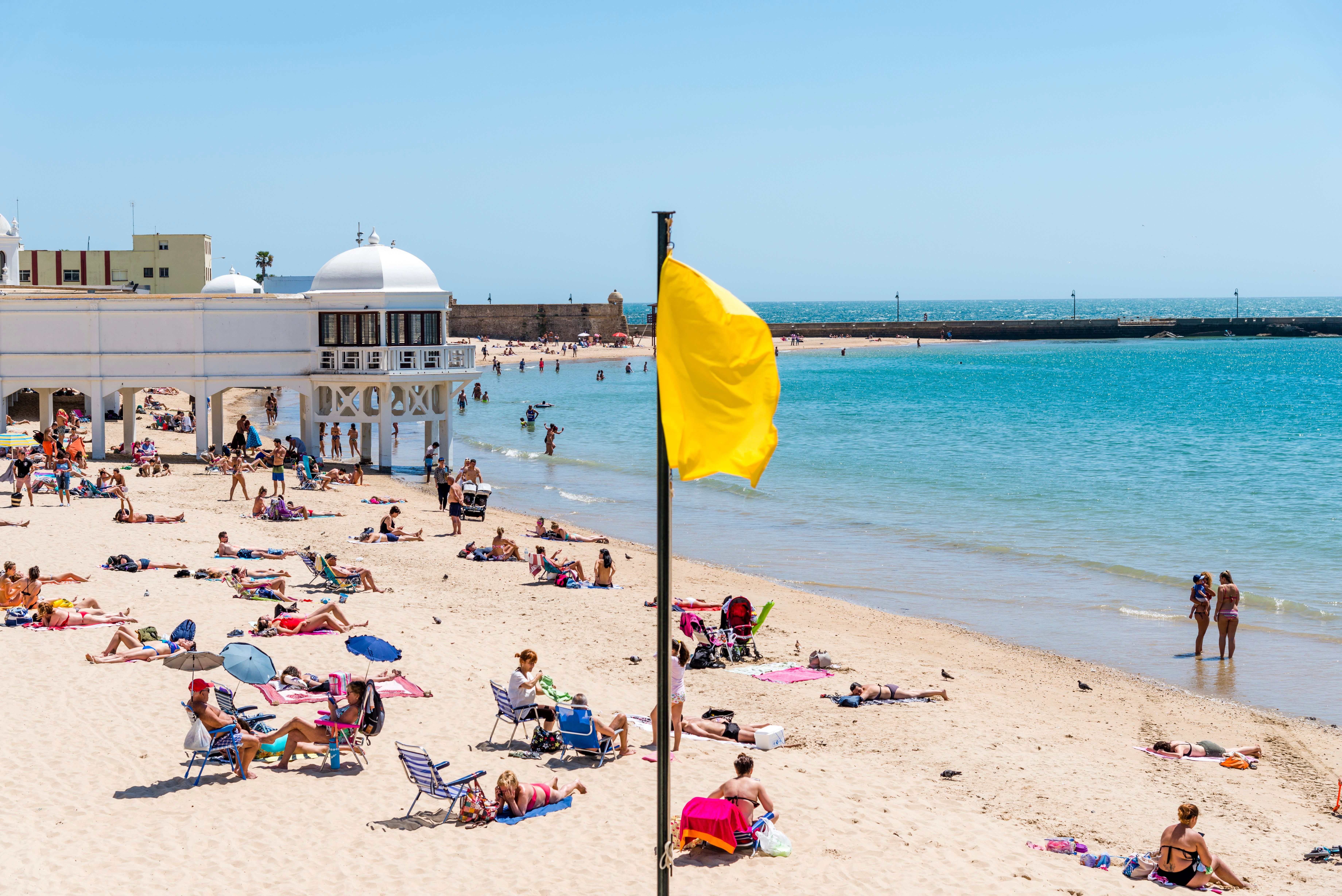 Las playas de Cádiz vuelven a la normalidad