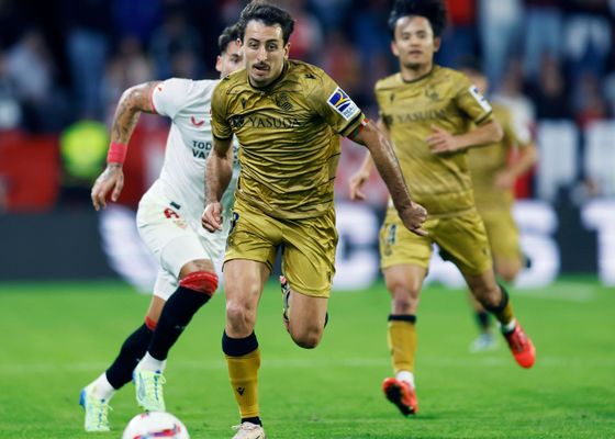 Horario, canal y dónde ver hoy otra vez en abierto en TV y online el Sevilla - Real Sociedad de LaLiga