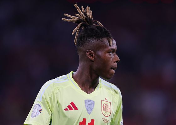 Nico Williams y la pubalgia amenazan el Mundial