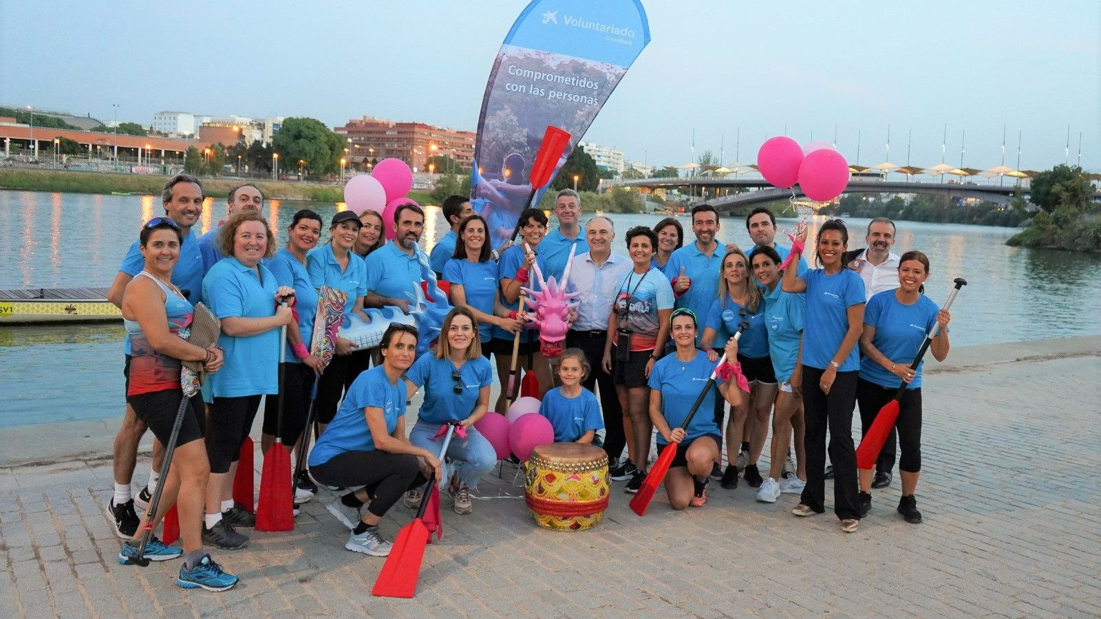 CaixaBank rema en Sevilla en la lucha contra el Cáncer de Mama