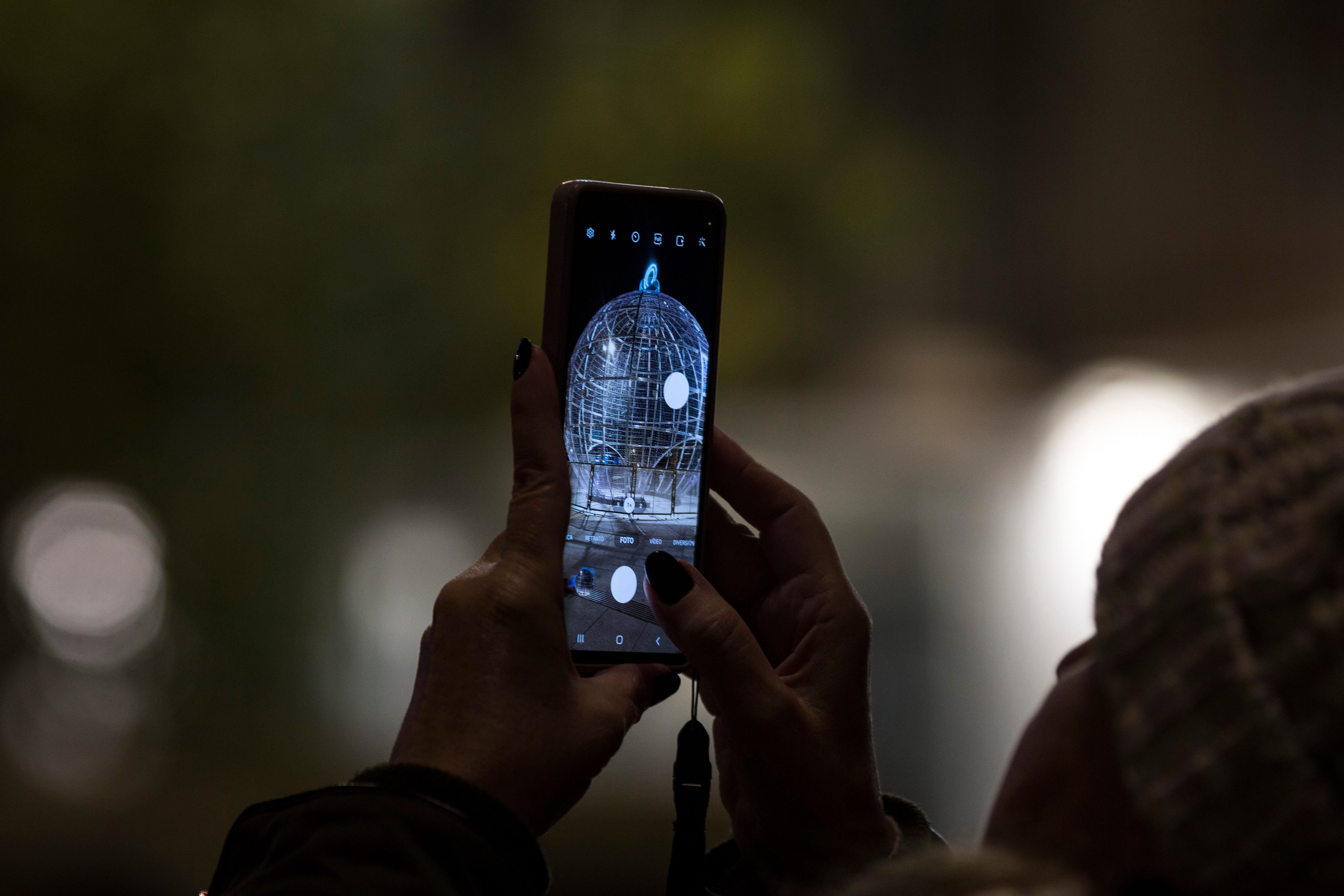 Google fulmina a Apple: convierte cualquier móvil en un estudio de edición gratis