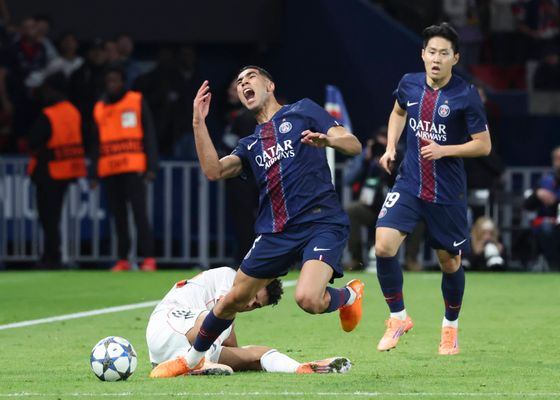 Achraf Hakimi evita el quirófano pero su tiempo de baja hace peligrar la Copa África