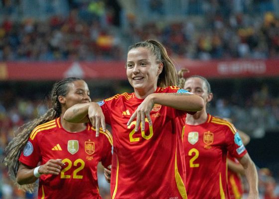 España 4-0 Suecia: Debut soñado para Sonia Bermúdez: 